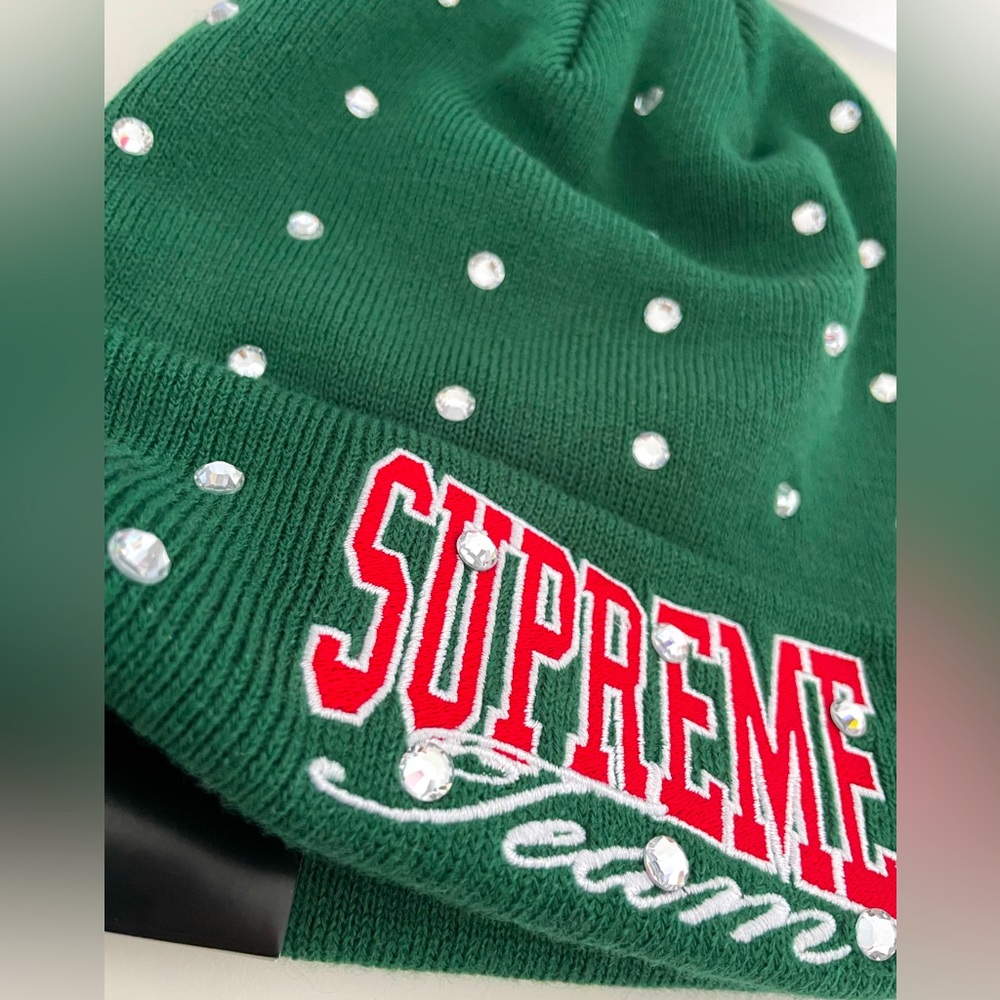 SUPREME RHINESTONE HAT / TOQUE